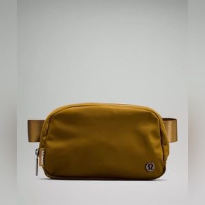 Lululemon Everywhere Belt Bag Burnt Caramel